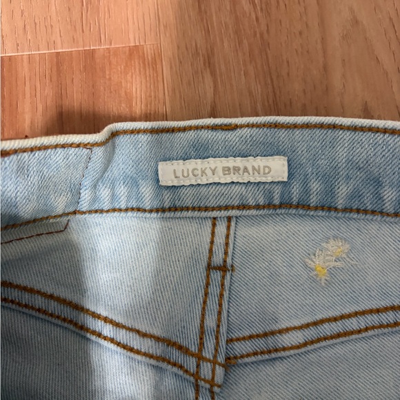 Lucky Brand Light Blue Straight-Leg Jeans with Yellow Daisy Embroidery - Picture 4 of 13